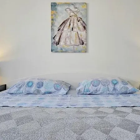 Apartment Ivanka A2 *