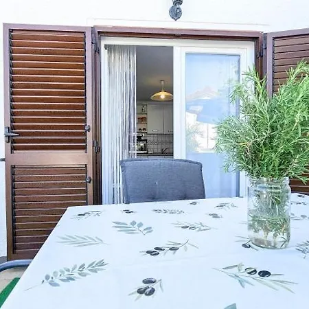 Ivanka A2 Apartment