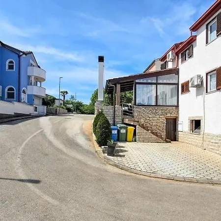 Ivanka A2 Apartment *