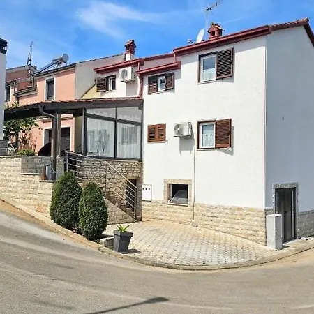 Ivanka A2 Apartment *